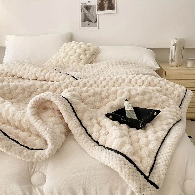 Blanket  for Bed - Cozy Warm Fuzzy Blankets for Women, Plush Large Fleece Throws for Girls