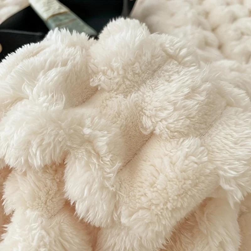 Blanket  for Bed - Cozy Warm Fuzzy Blankets for Women, Plush Large Fleece Throws for Girls
